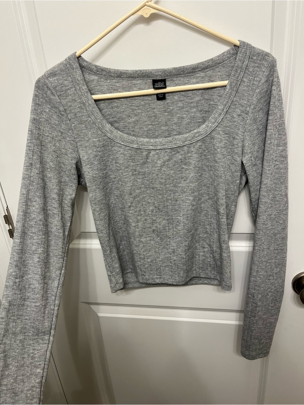 wild fable Light Gray Scoop Neck Long Sleeve Crop Top